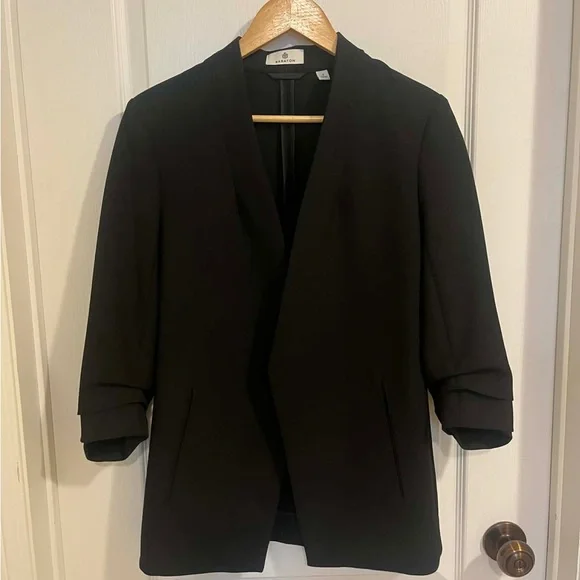 Babaton Power Blazer - Picture 2 of 5